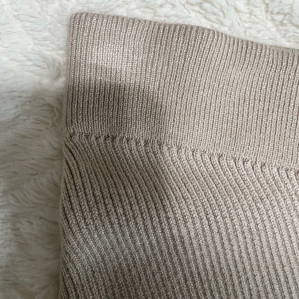NWT Abercrombie & Fitch Ribbed Knit Mini Skirt Beige Size Small